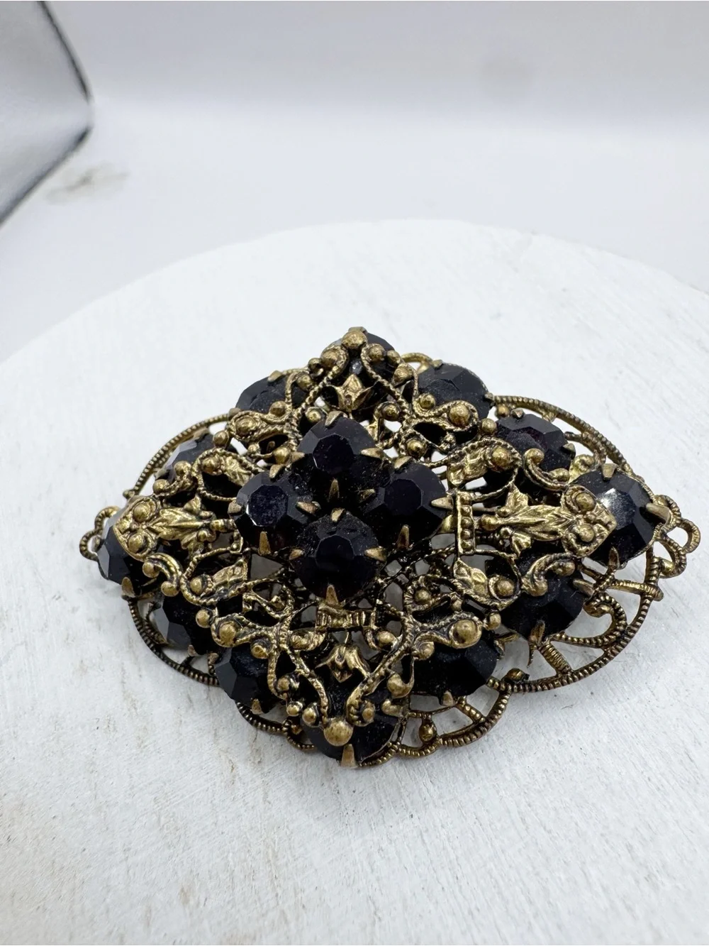 Antiqued gold tone filigree Czech style glass brooch pin